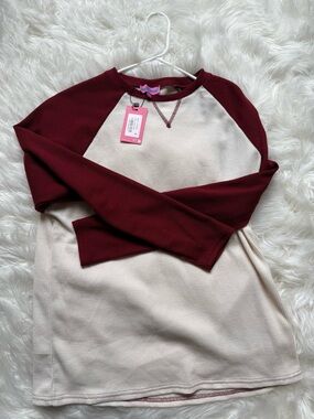 Edikted Two-Tone Raglan Long Sleeve Tee in Burgundy and Cream